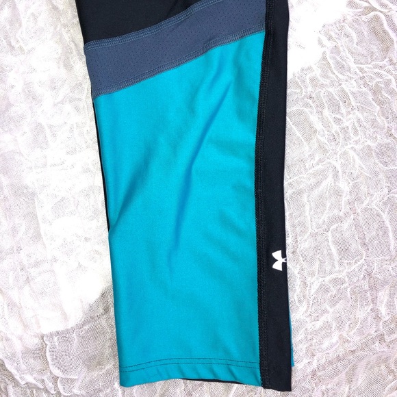Under Armor Capris!! - Picture 3 of 6